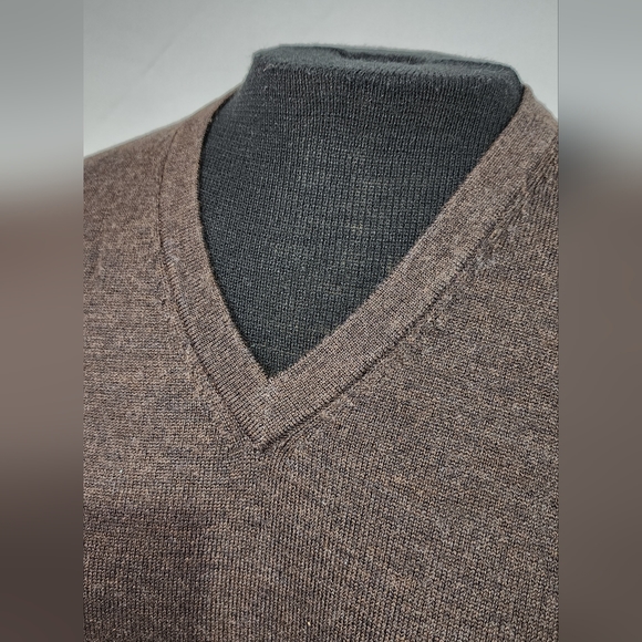 💪BROOKS BROTHERS "STRETCH" MERANO WOOL MEN'S V NECK SWEATER 💪 - Picture 6 of 13